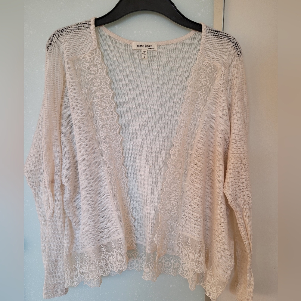 Monteau cream sweater